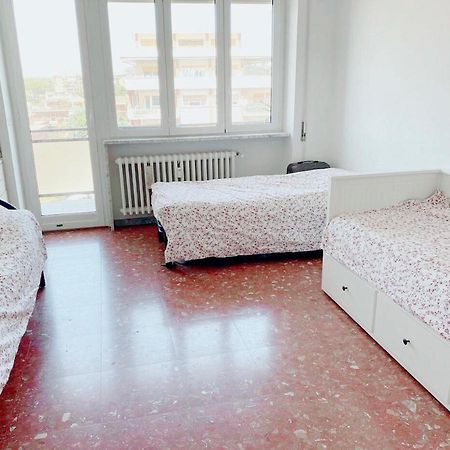 Female Dormitory For Only Female Bed and Breakfast Rom Eksteriør billede